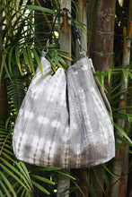Load image into Gallery viewer, Gray Tie-Dye Handbag