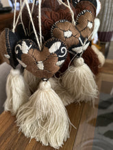 Load image into Gallery viewer, Heart Tassel / Black Brown &amp; Beige
